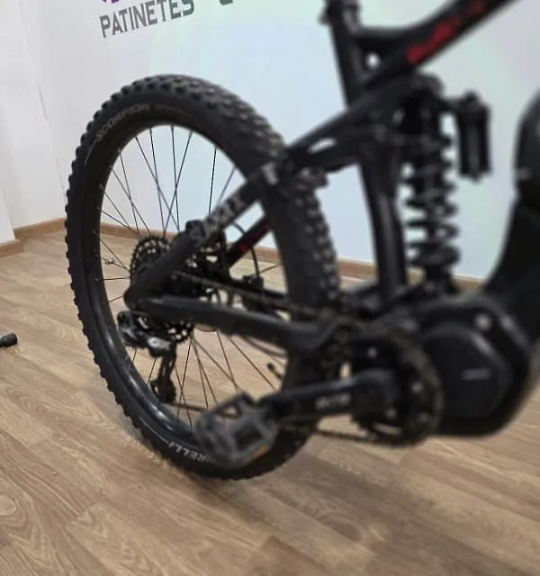 TALLER DE PATINETES ELECTRICOS Y BICICLETAS "ERAZO" reparaciones